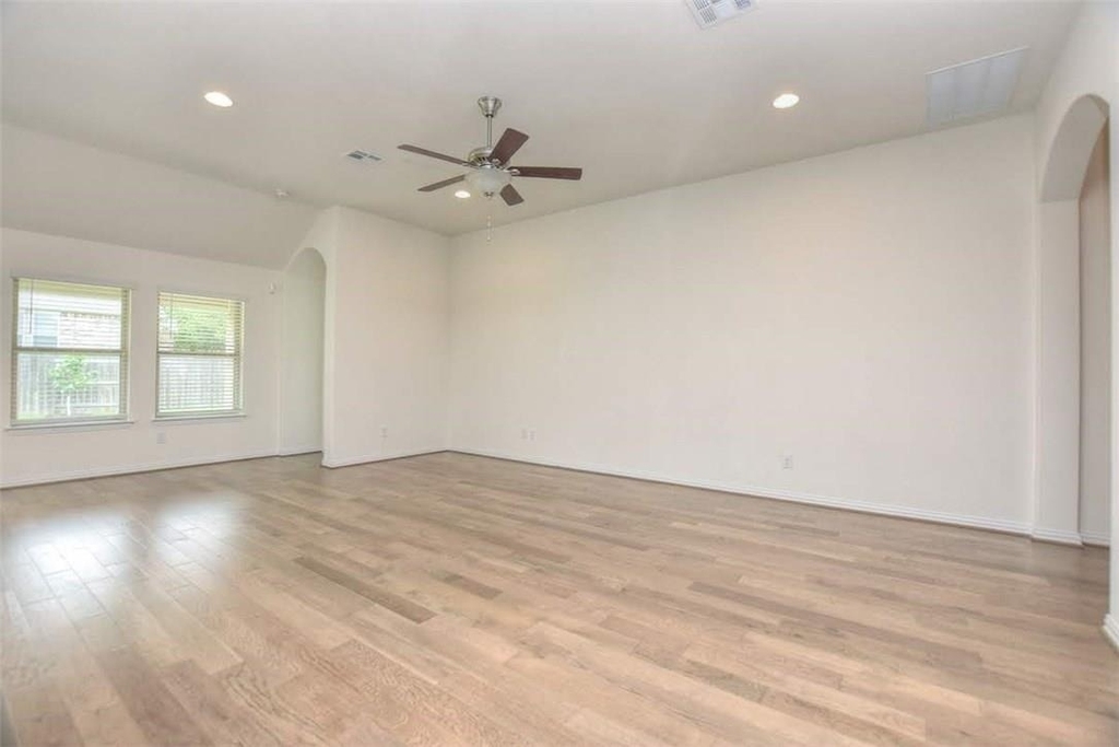 2005 Southcreek Dr - Photo 23