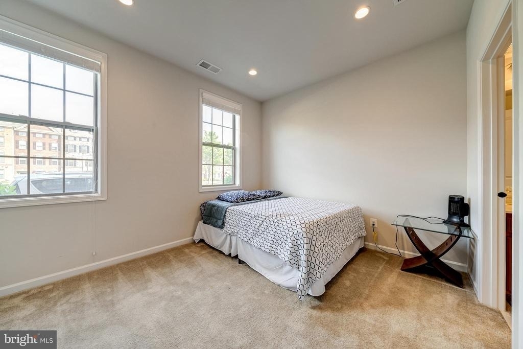 22489 Naugatuck Square - Photo 30