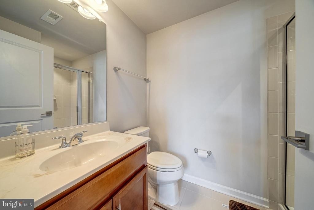 22489 Naugatuck Square - Photo 31