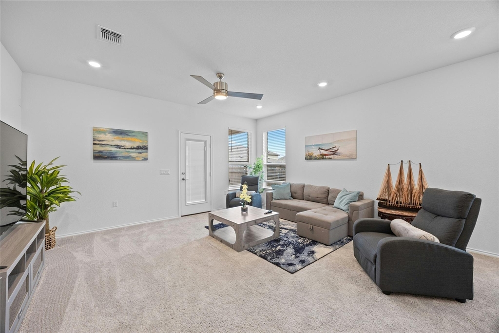 12529 Hallstatt Dr - Photo 17