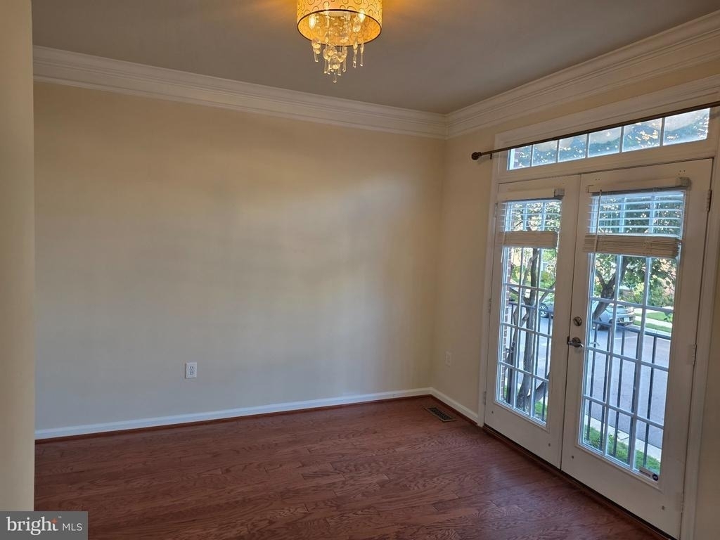 20667 Maitland Terrace - Photo 2