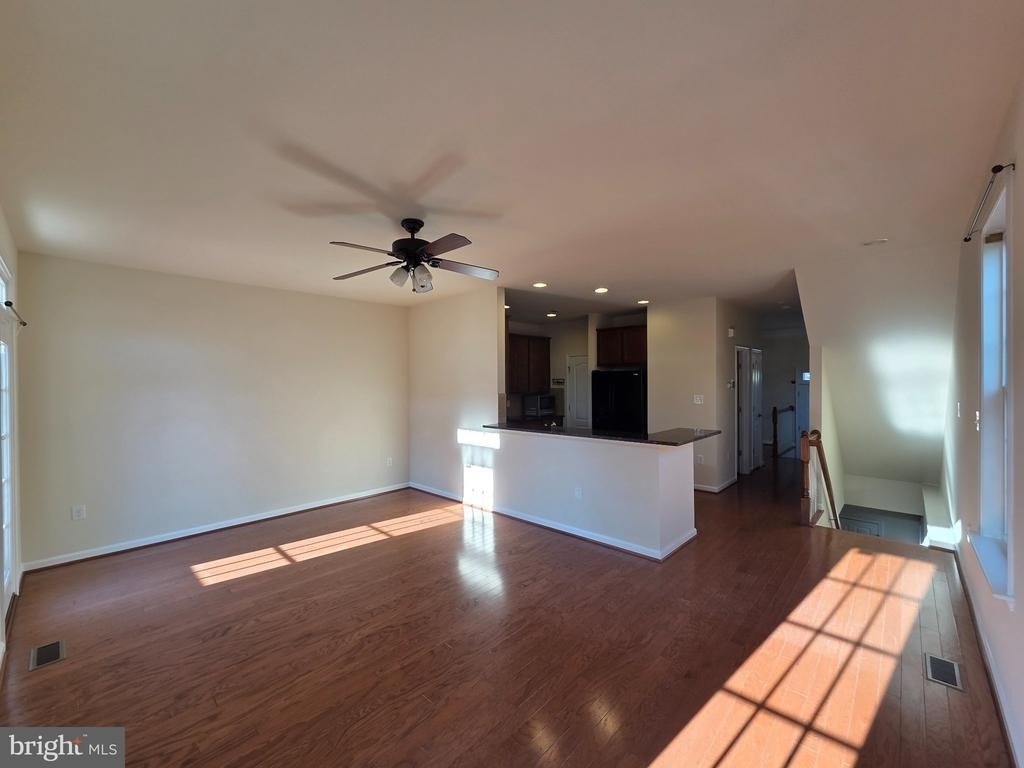 20667 Maitland Terrace - Photo 8