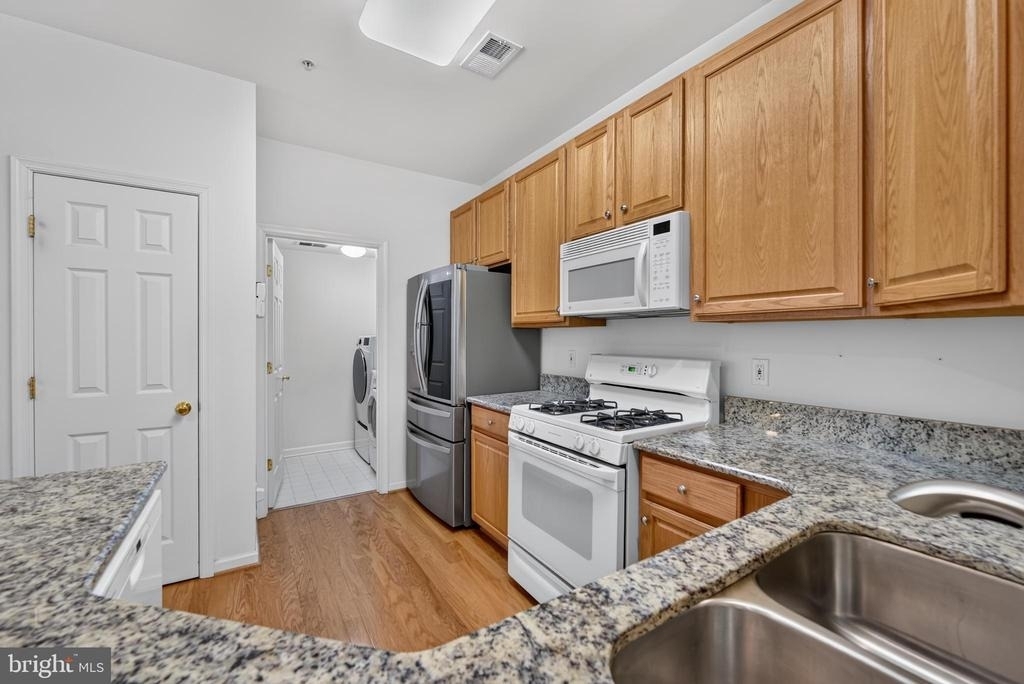 43081 Zander Terrace - Photo 24