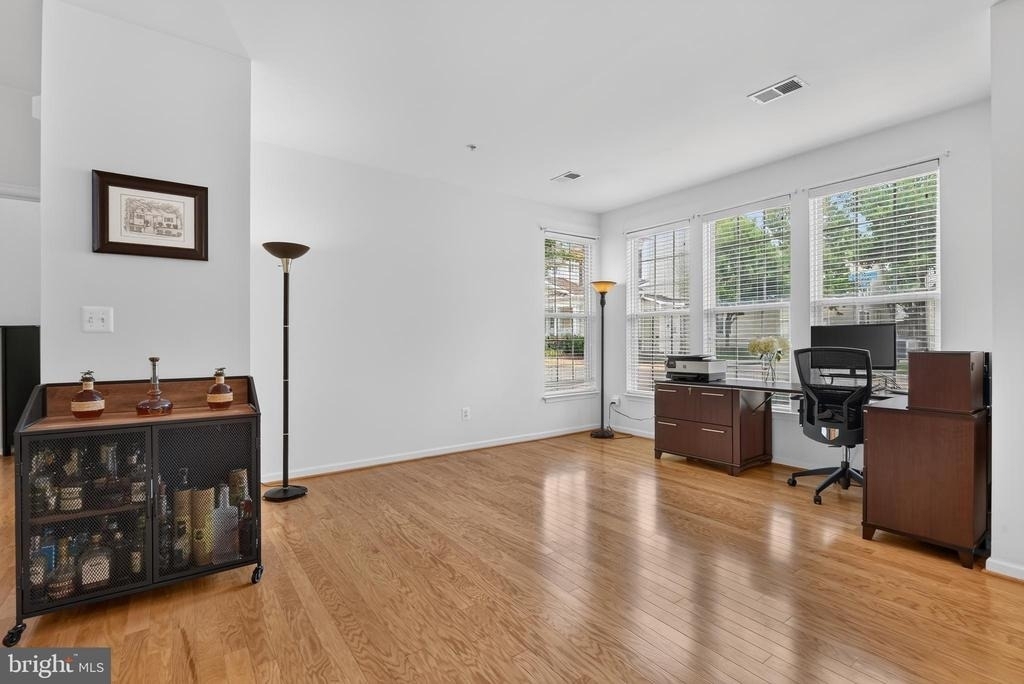 43081 Zander Terrace - Photo 11
