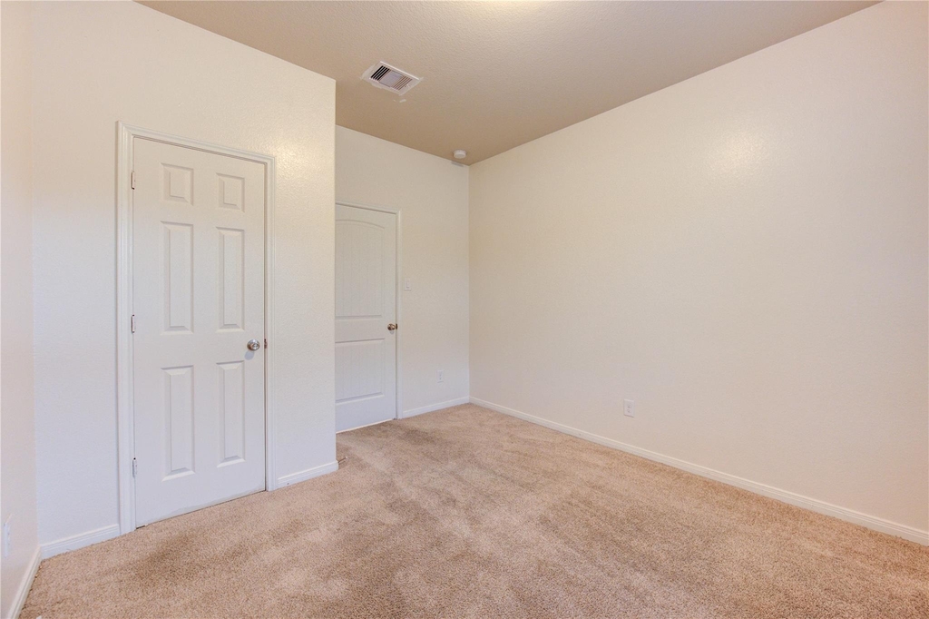 734 Mill Spring Court - Photo 5
