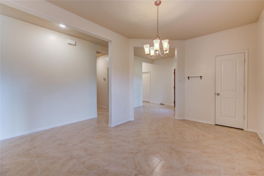 734 Mill Spring Court - Photo 8