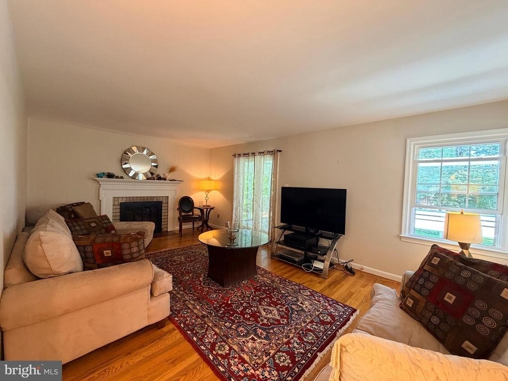10802 Hunt Club Road - Photo 11
