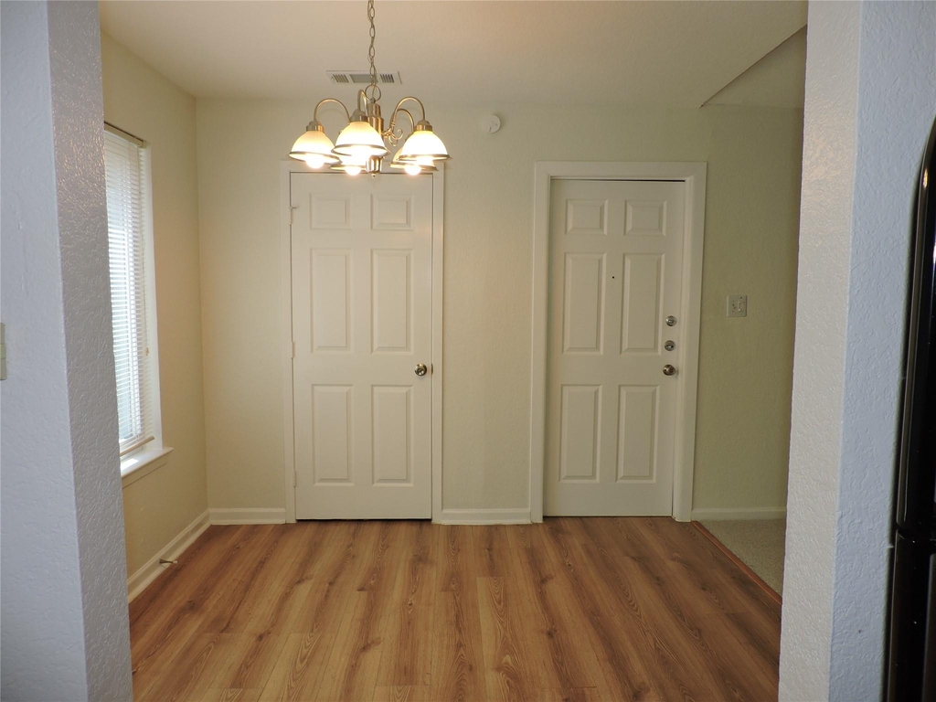 1625 Chippeway Ln - Photo 11