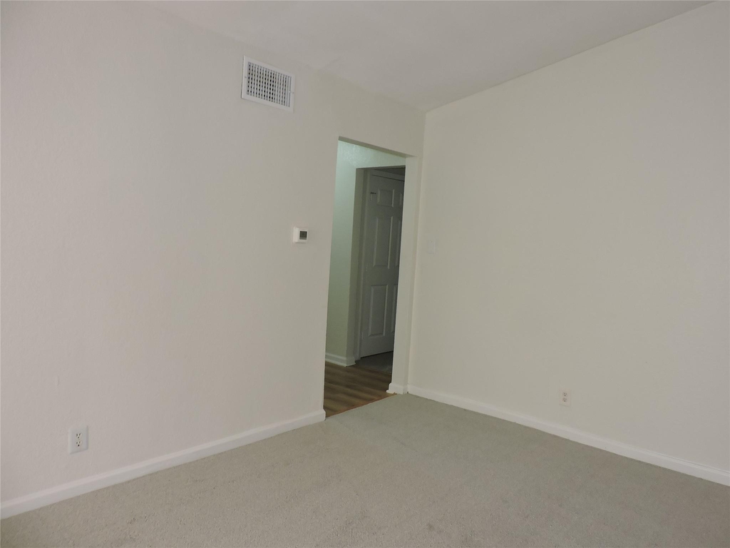 1625 Chippeway Ln - Photo 12