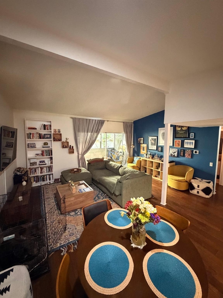 1304 Mariposa Dr - Photo 2