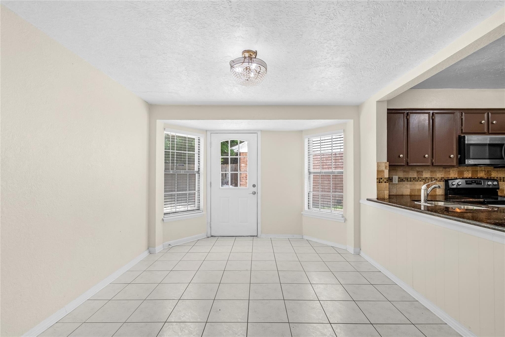 10606 Beckfield Drive - Photo 13