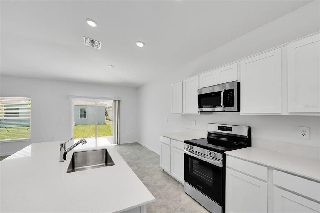 243 Hayley Street - Photo 10