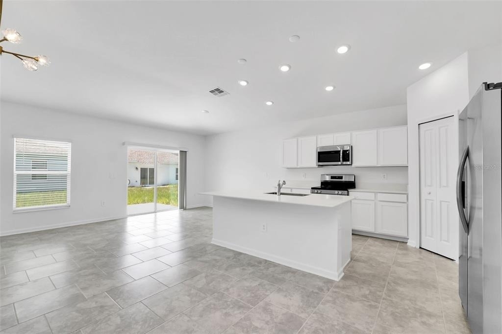 243 Hayley Street - Photo 5