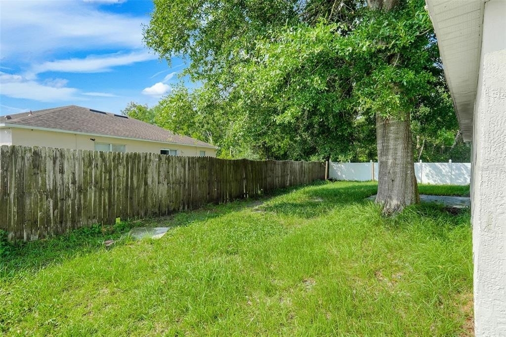 810 Valnera Court - Photo 28