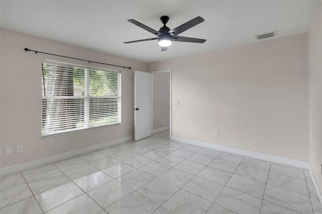 810 Valnera Court - Photo 13
