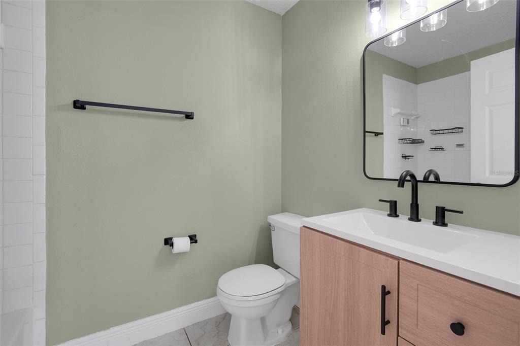 810 Valnera Court - Photo 14