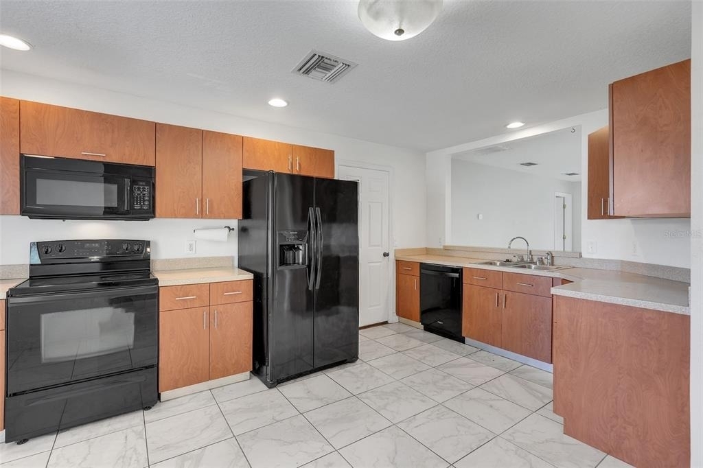 810 Valnera Court - Photo 7