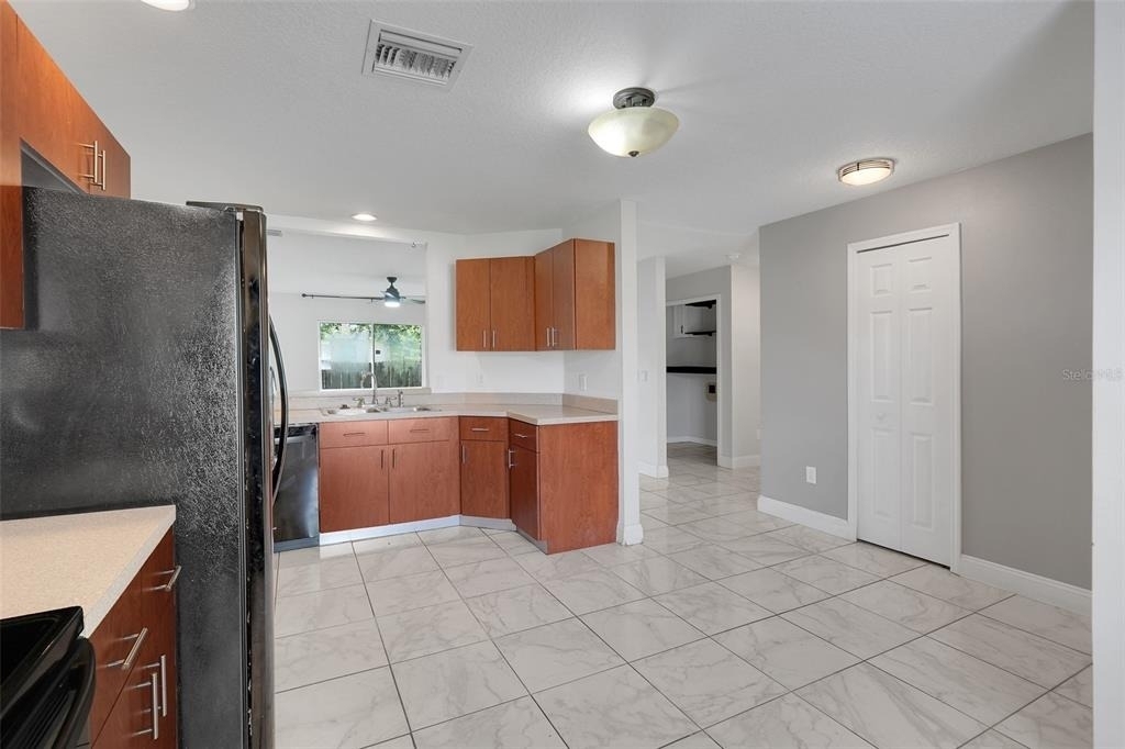 810 Valnera Court - Photo 9