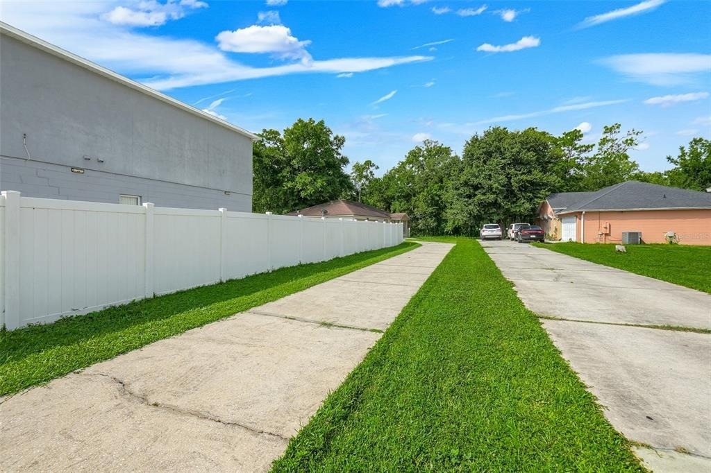 810 Valnera Court - Photo 4