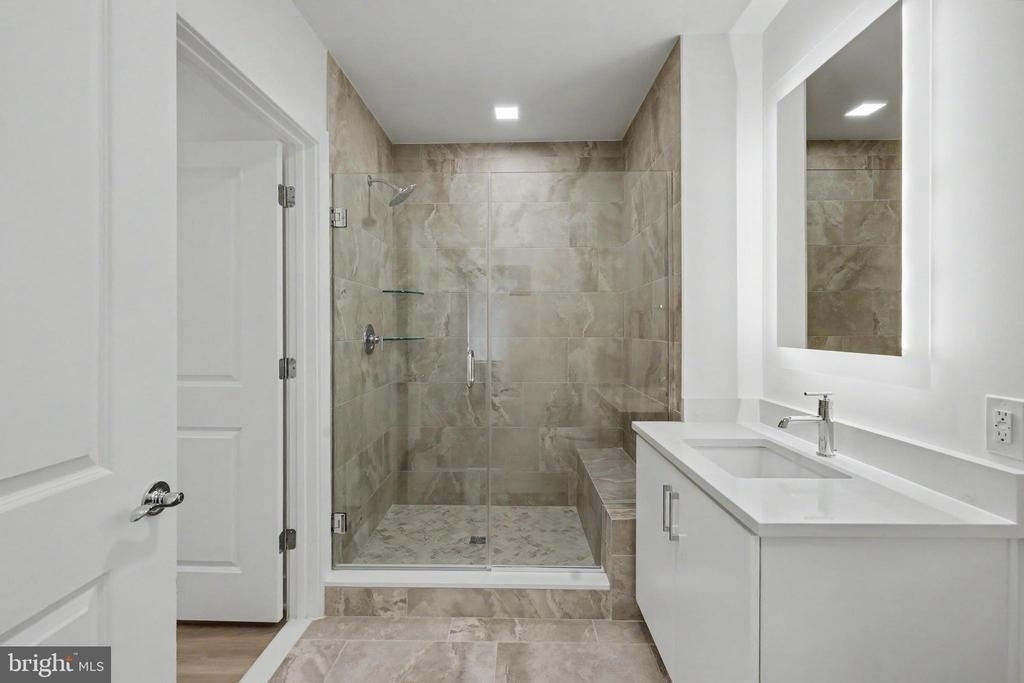 701 N Henry Street - Photo 45