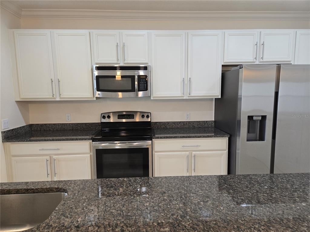 2246 Waukegan Drive - Photo 9