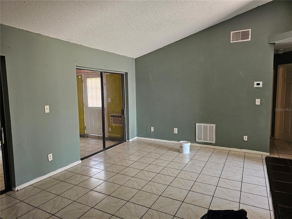 102 Whitehall Way - Photo 13