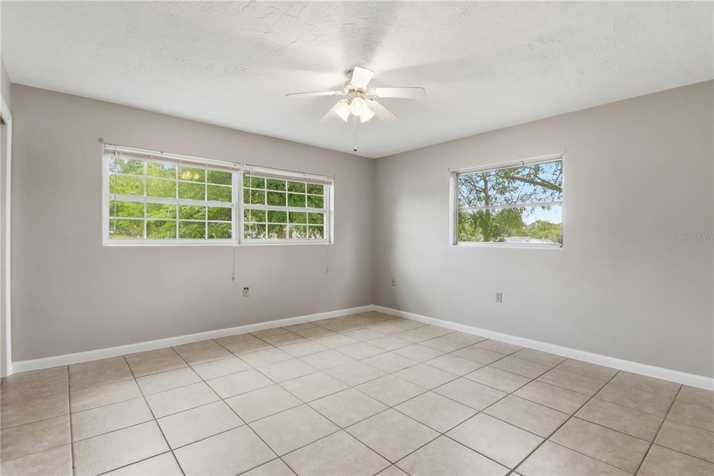 38 Regina Boulevard - Photo 26