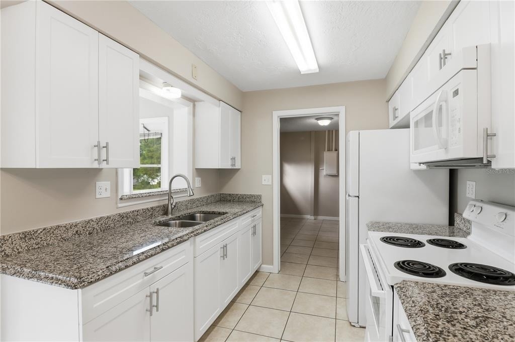 38 Regina Boulevard - Photo 13