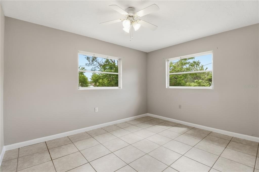 38 Regina Boulevard - Photo 30