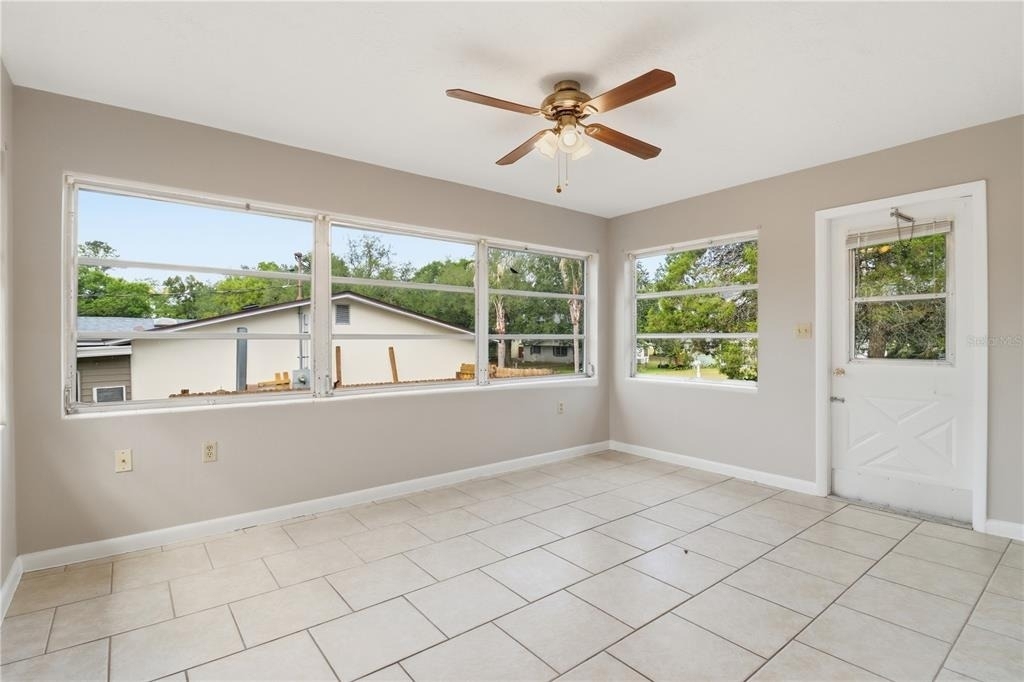 38 Regina Boulevard - Photo 18