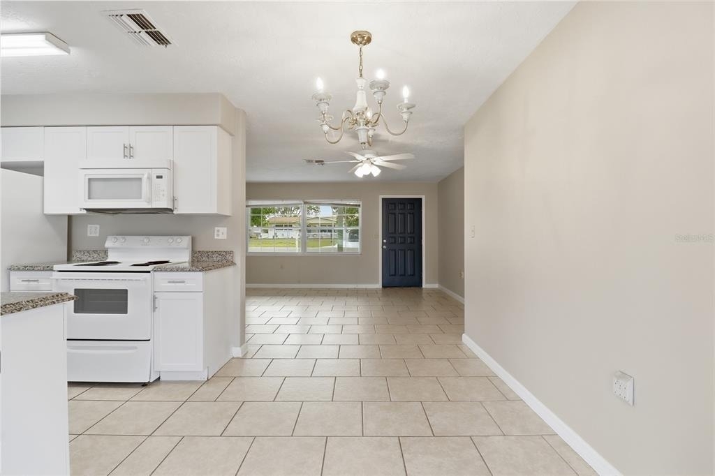 38 Regina Boulevard - Photo 11
