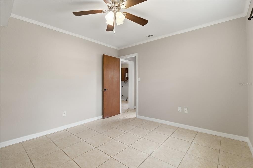 38 Regina Boulevard - Photo 23