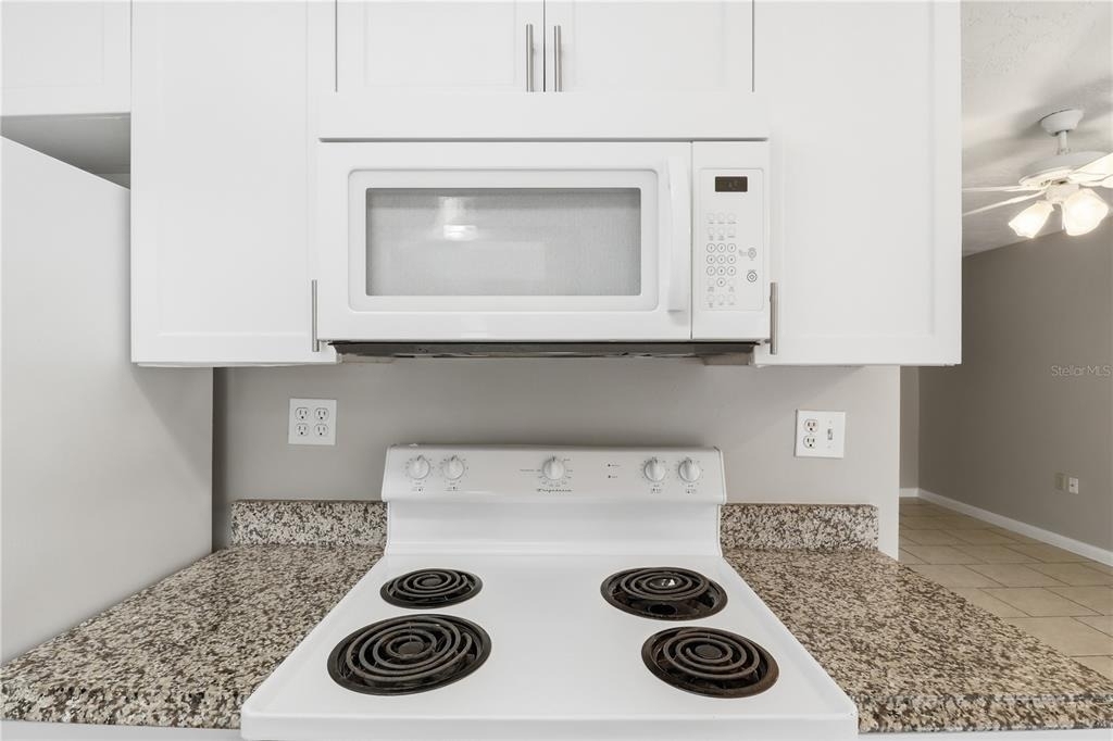 38 Regina Boulevard - Photo 15
