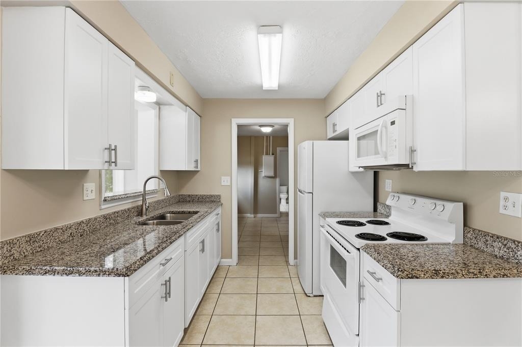38 Regina Boulevard - Photo 12