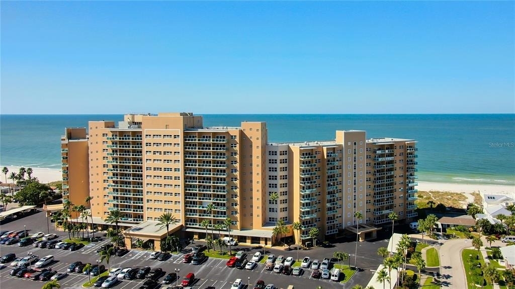 880 Mandalay Avenue - Photo 32