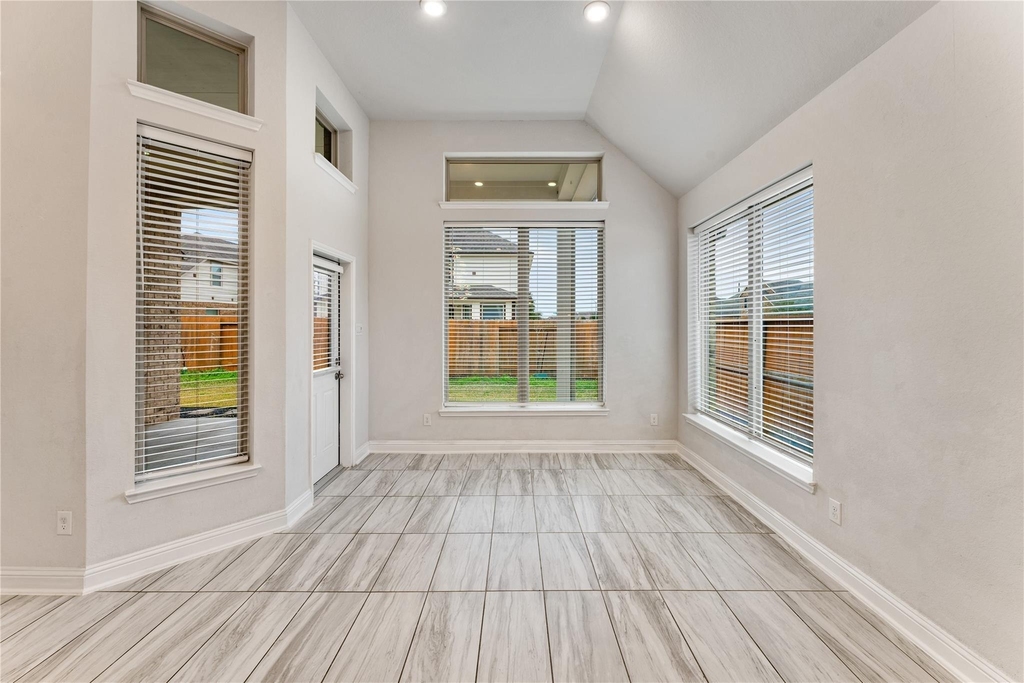 7623 Water Glen Lane - Photo 19