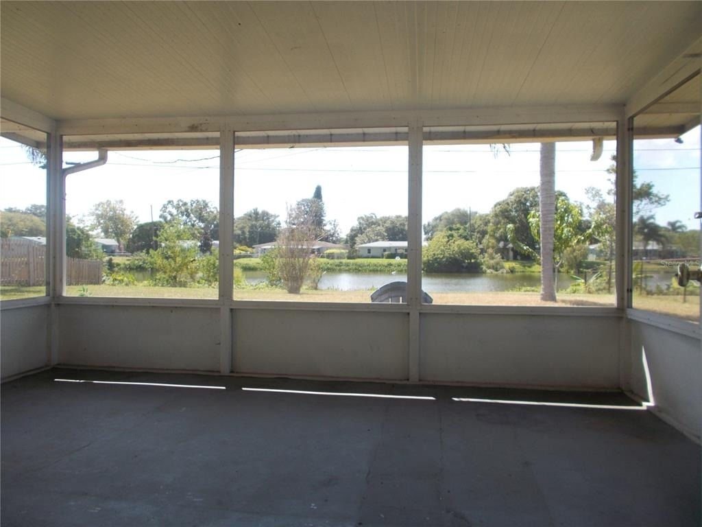 5982 52nd Avenue N - Photo 2