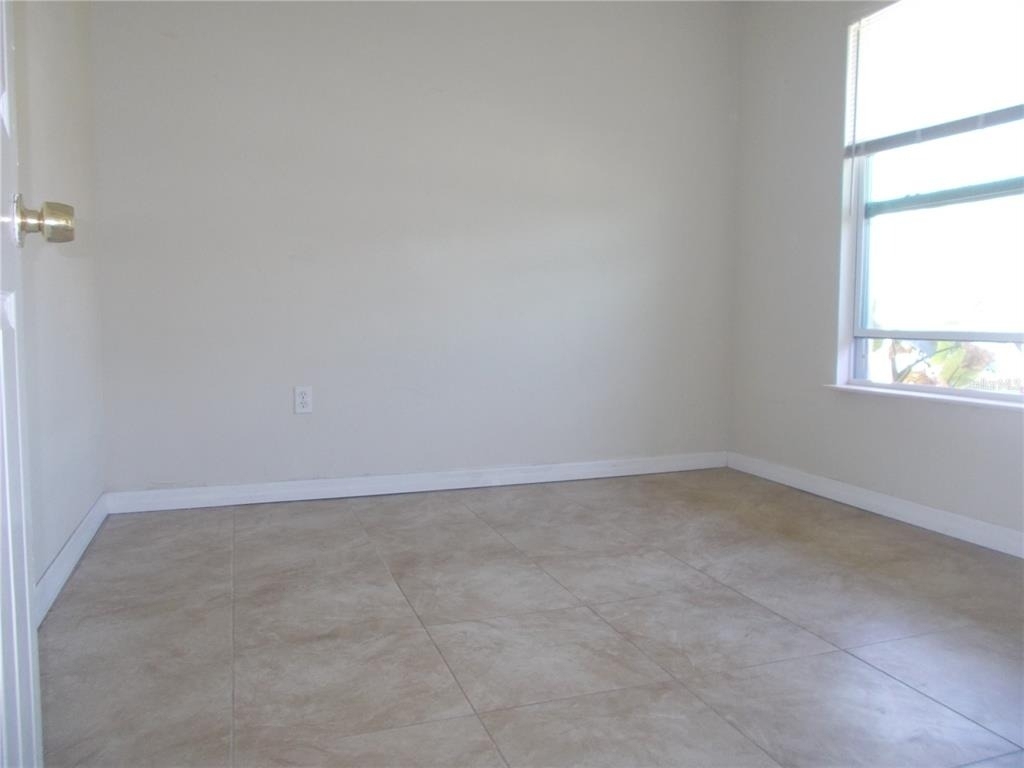 5982 52nd Avenue N - Photo 6