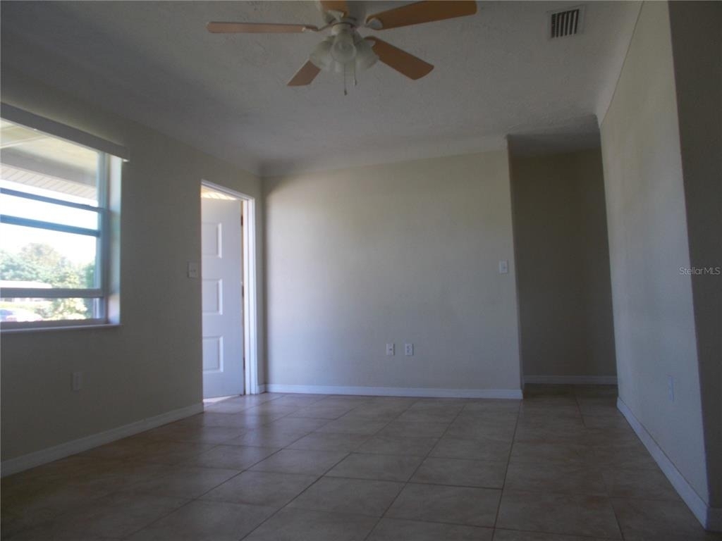 5982 52nd Avenue N - Photo 3