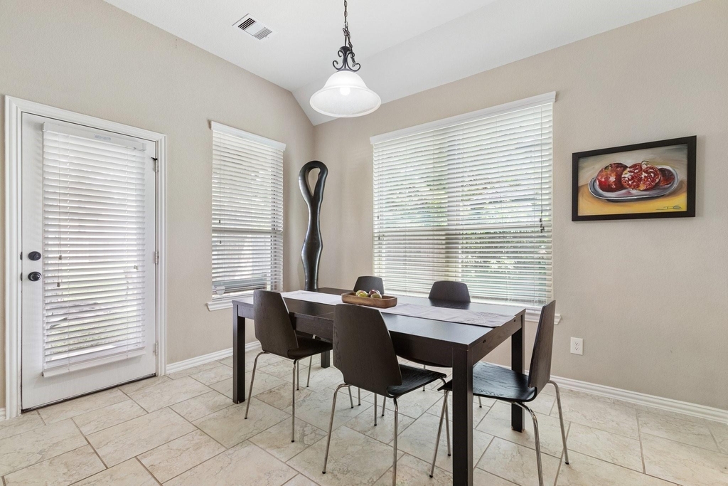 126 S Sawbridge Circle - Photo 7