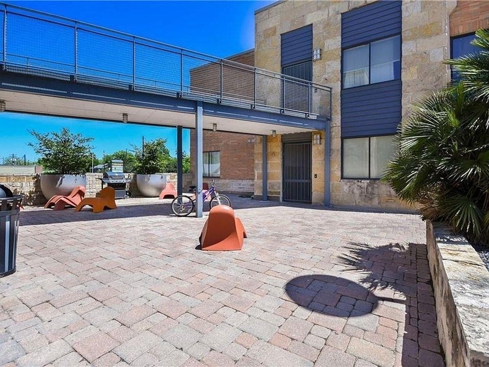 3016 Guadalupe St - Photo 8