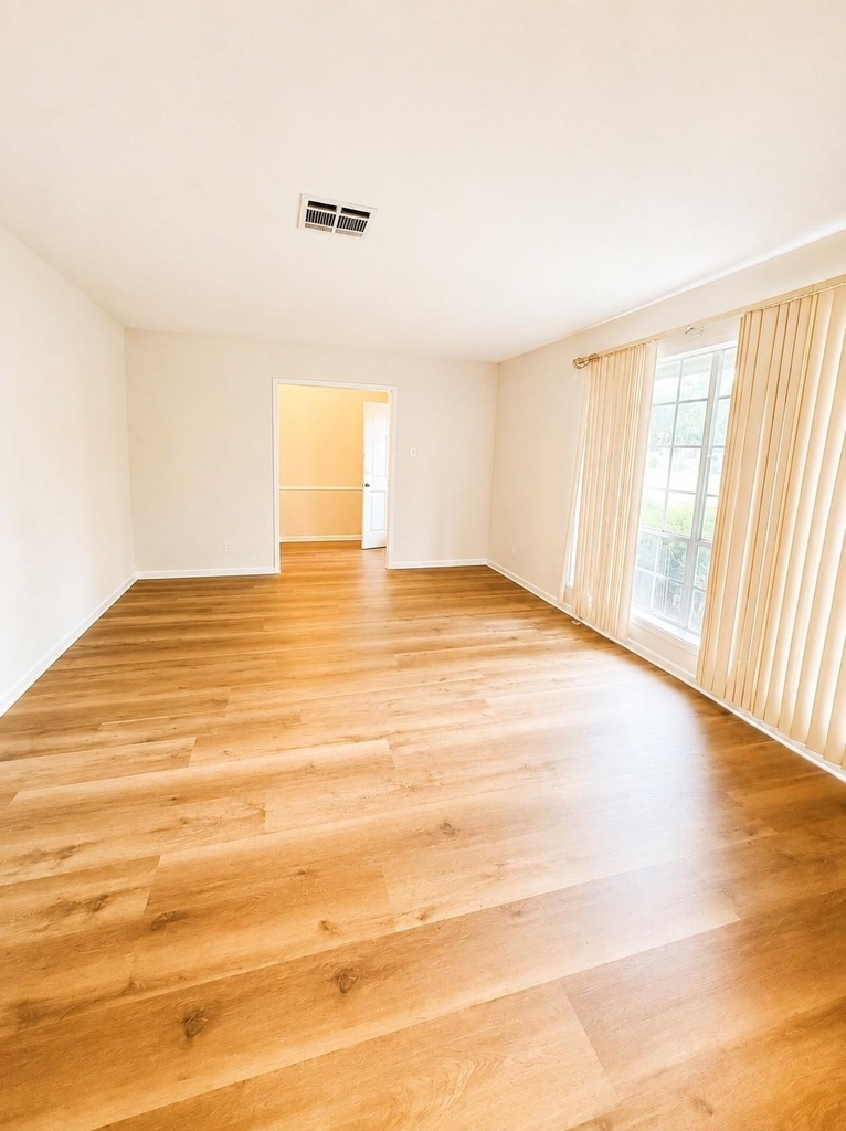 10223 Knoboak Drive - Photo 4