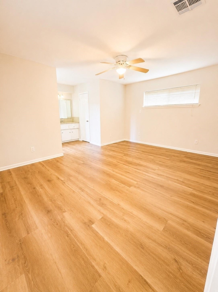 10223 Knoboak Drive - Photo 11