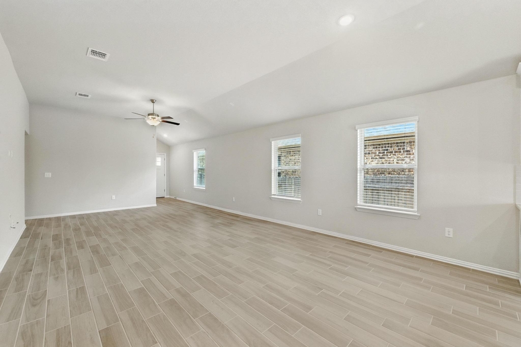 149 Hackberry Ln - Photo 7