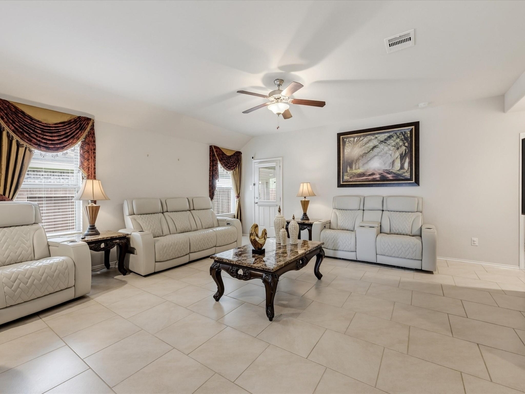 4515 Terrazza Verde Drive - Photo 2