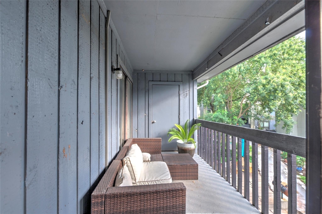 9009 Richmond Avenue - Photo 9