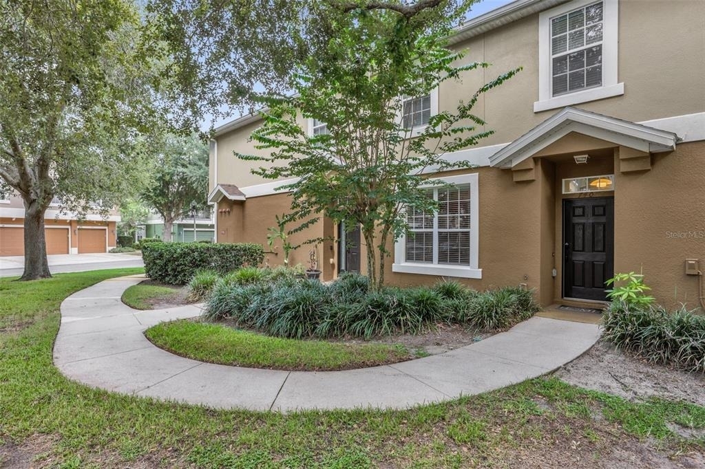 740 Ashworth Overlook Drive - Photo 2