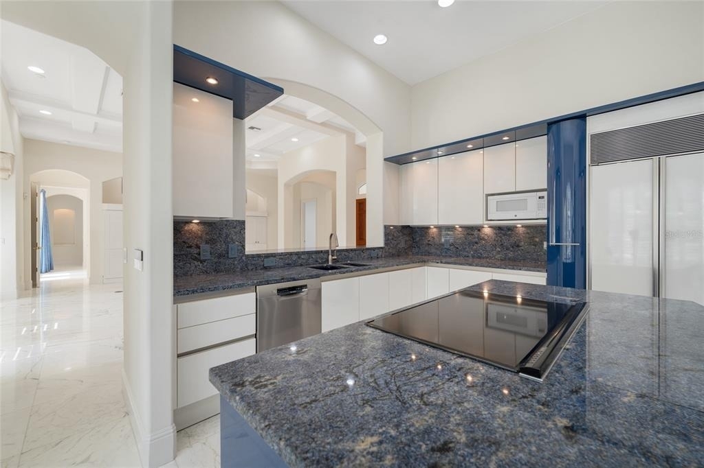9701 Lake Isleworth Court - Photo 9