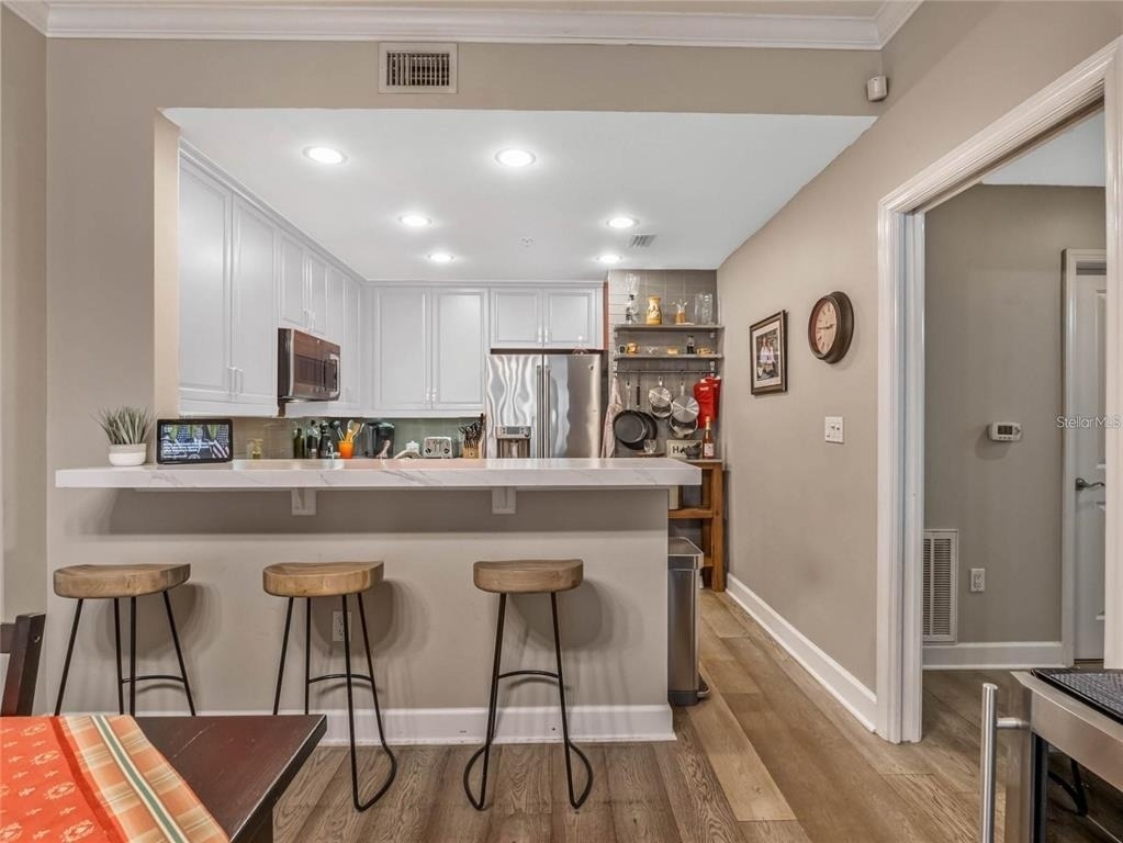 630 Vassar Street - Photo 5