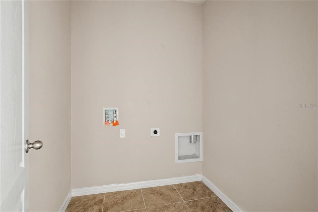 1112 Fox Path - Photo 10